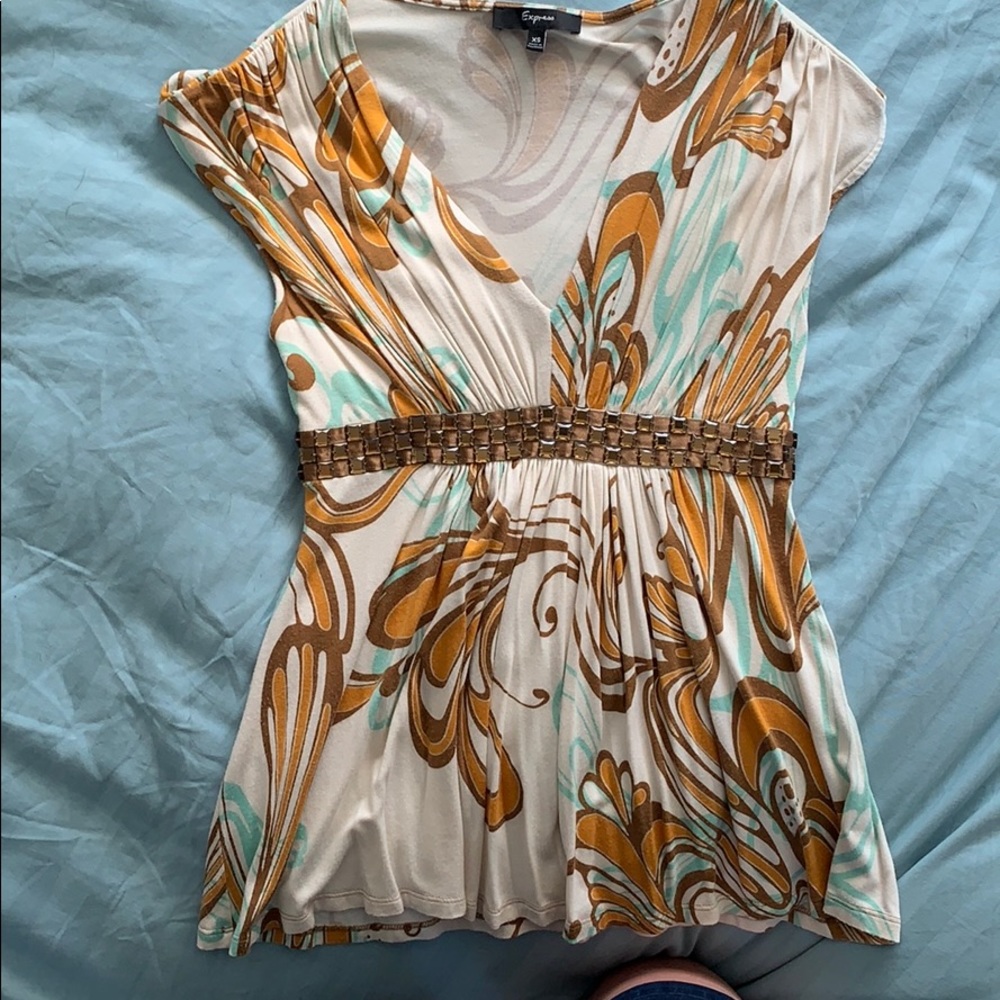 Express top. Gently worn and in great condition.
